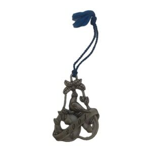 Avon 2001 Annual Partridge in a Pear Tree Pewter Ornament 3 Inches